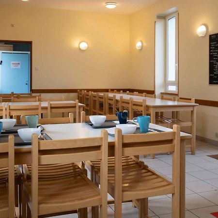 Auberge De Jeunesse Hi Genêts Екстериор снимка