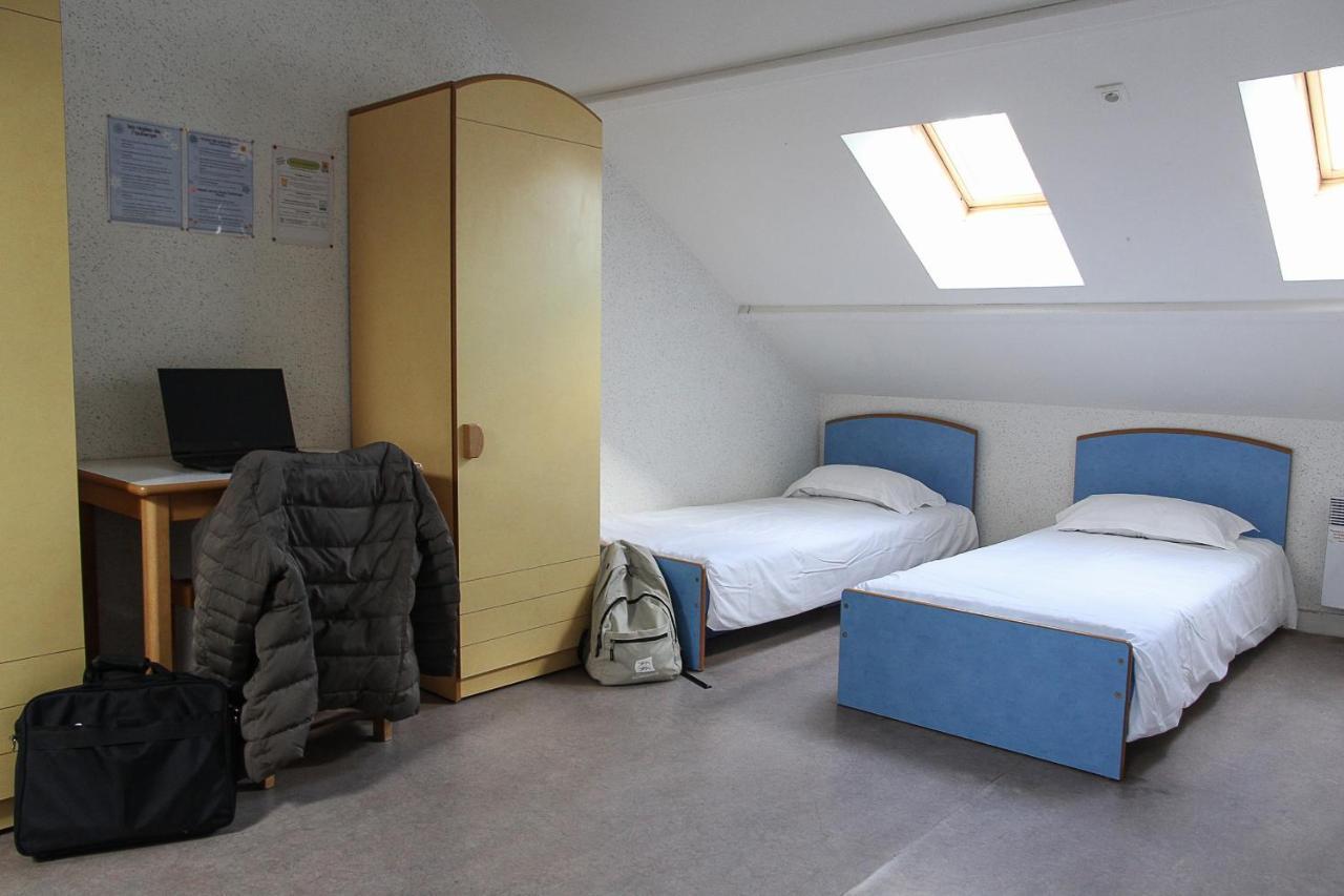 Auberge De Jeunesse Hi Genêts Екстериор снимка
