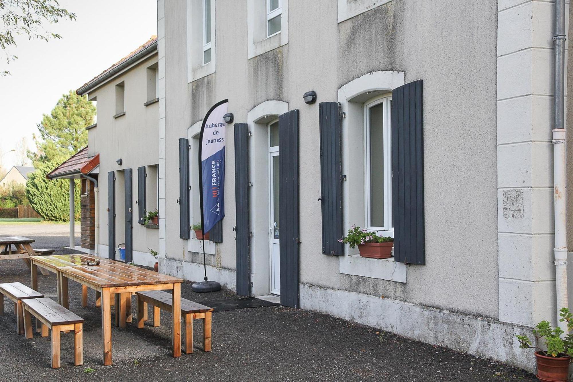 Auberge De Jeunesse Hi Genêts Екстериор снимка
