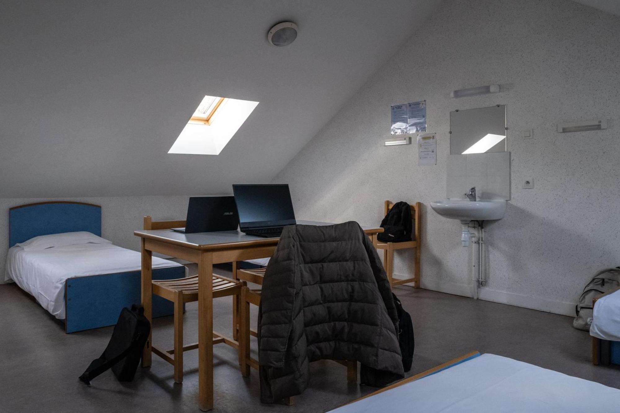 Auberge De Jeunesse Hi Genêts Екстериор снимка